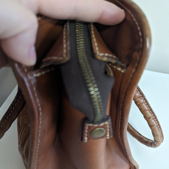 Patricia Nash large Paris satchel, tooled leather - Picture 7 of 16